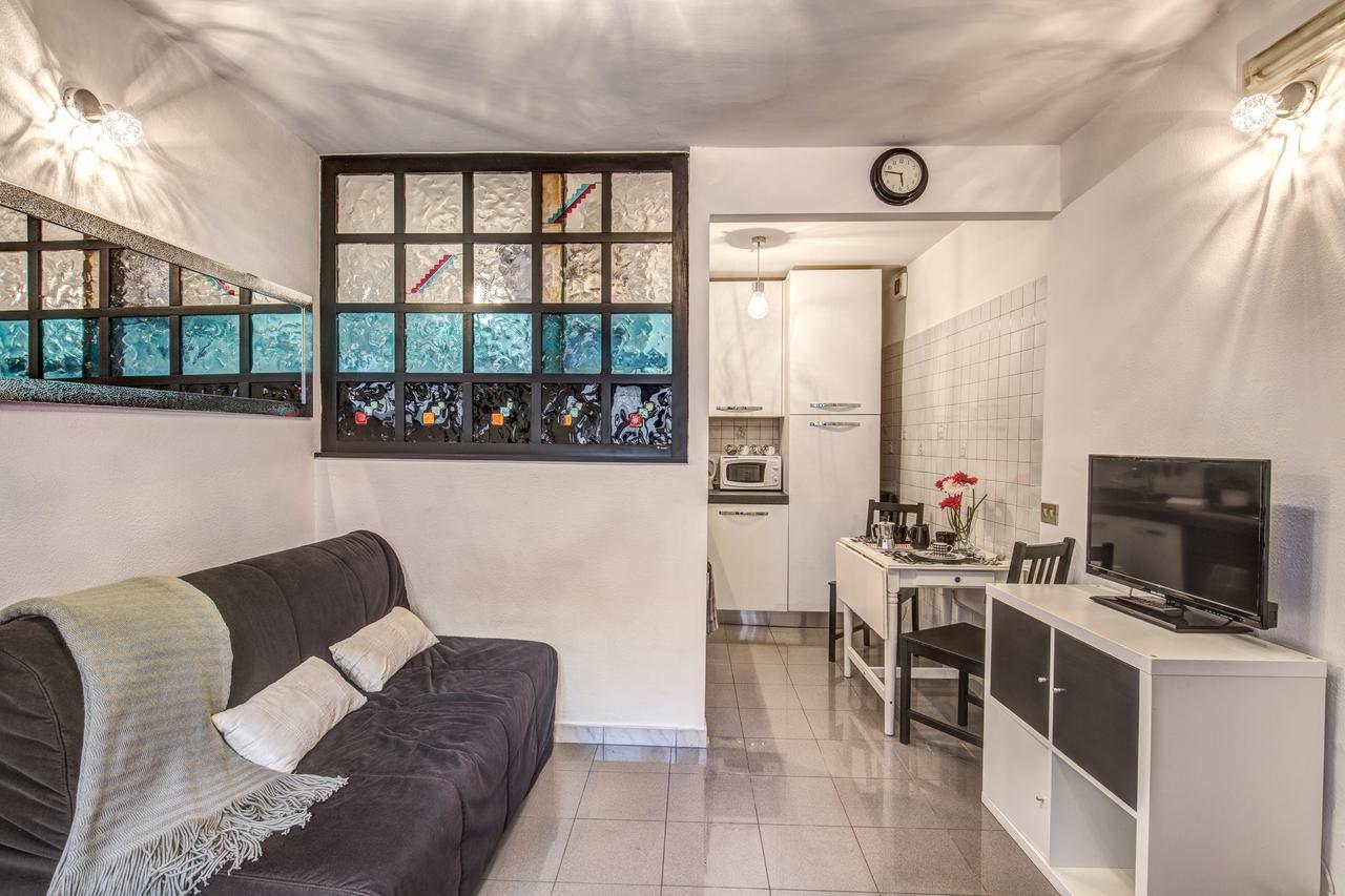 M&L Apartments - Ardesia Colosseo Рим Екстер'єр фото