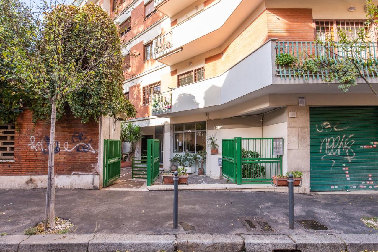 M&L Apartments - Ardesia Colosseo Рим Екстер'єр фото
